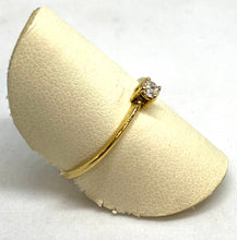 Load image into Gallery viewer, Anello in Oro con Diamante - Gold ring with Diamond