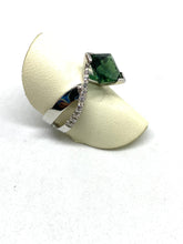 Load image into Gallery viewer, Anello in Oro con Tormalina e diamanti - Gold ring with Tourmaline and Diamonds
