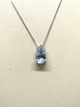 Carica l&#39;immagine nel visualizzatore di Gallery, Collanina in oro Acquamarina con Diamanti - Aquamarine gold pendant with Diamonds
