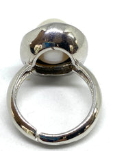 Carica l&#39;immagine nel visualizzatore di Gallery, Anello in Argento con Perla - Sterling silver ring with Pearl
