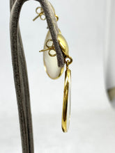 Carica l&#39;immagine nel visualizzatore di Gallery, Orecchini in Argento con Madreperla - Silver earrings with MatherPearl
