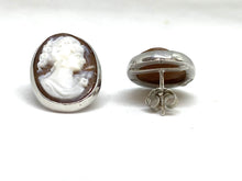 Load image into Gallery viewer, Orecchini in Argento con Cammeo - Sterling silver earrings with Cameo
