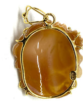 Load image into Gallery viewer, Ciondolo Cammeo - Cameo pendant
