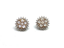Load image into Gallery viewer, Orecchini in Argento con Cammeo - Sterling silver earrings with Cameos
