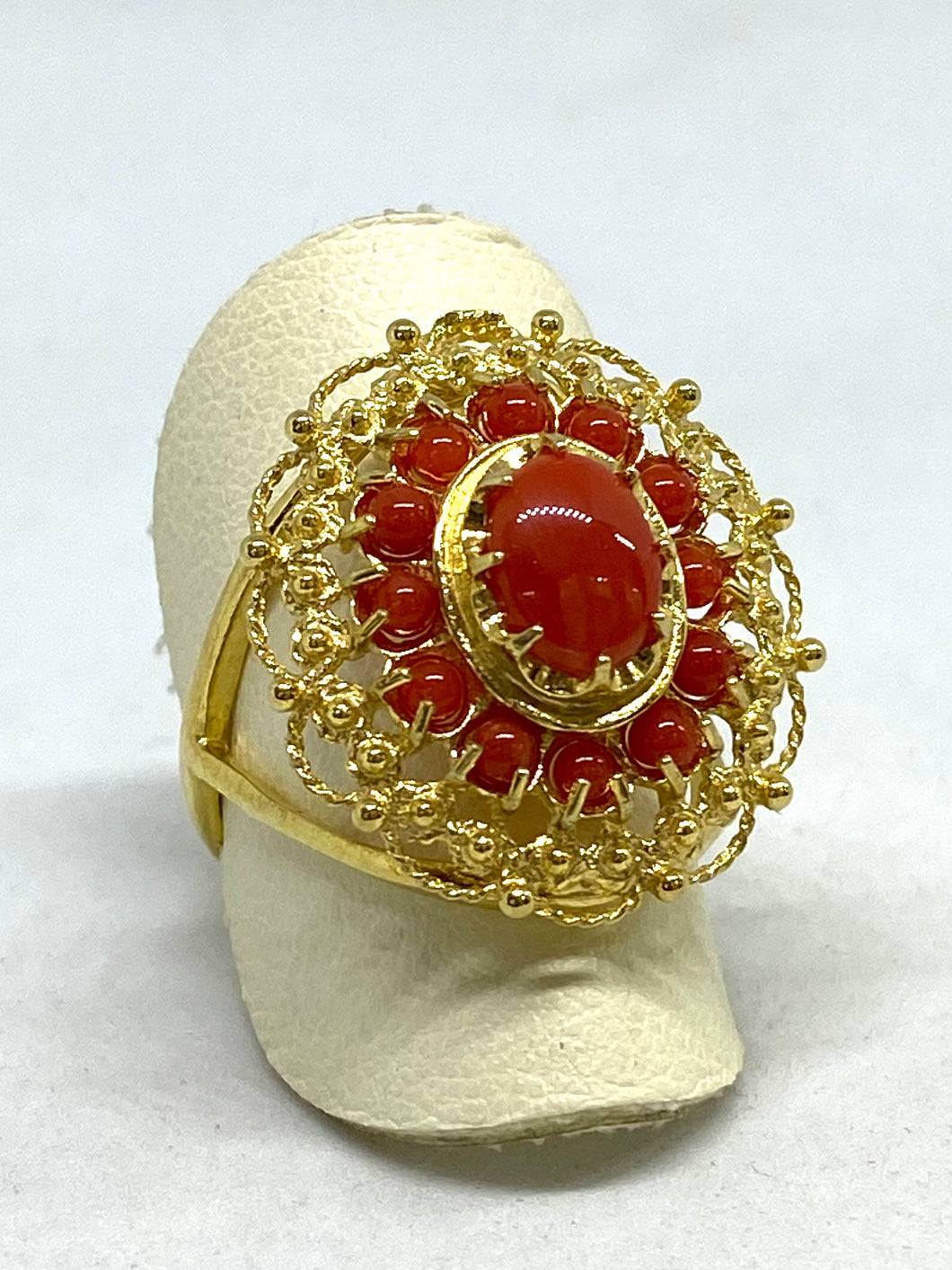 Anello in argento dorato con Corallo - sterling silver ring with coral