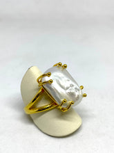 Carica l&#39;immagine nel visualizzatore di Gallery, Anello Perla - Pearl ring
