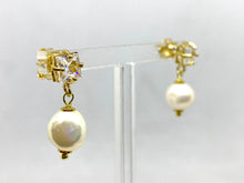 Carica l&#39;immagine nel visualizzatore di Gallery, Orecchini Perle - Pearl earrings
