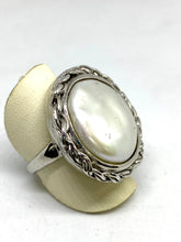 Load image into Gallery viewer, Anello Perla - Pearl ring
