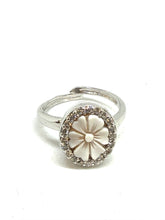Carica l'immagine nel visualizzatore di Gallery, Anello Cammeo - Cameo’s ring
