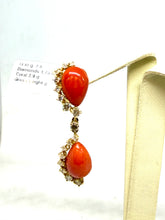 Carica l'immagine nel visualizzatore di Gallery, Orecchini in Oro con Corallo e Diamanti - Gold earrings with Coral and Diamonds
