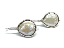 Load image into Gallery viewer, Orecchini in Argento con Perle - Pearls earrings
