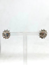 Load image into Gallery viewer, Orecchini in argento con Corallo e zirconi - Sterling silver earrings with Coral and zircons
