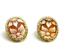 Carica l'immagine nel visualizzatore di Gallery, Orecchini Cammeo - Cameo’s earrings
