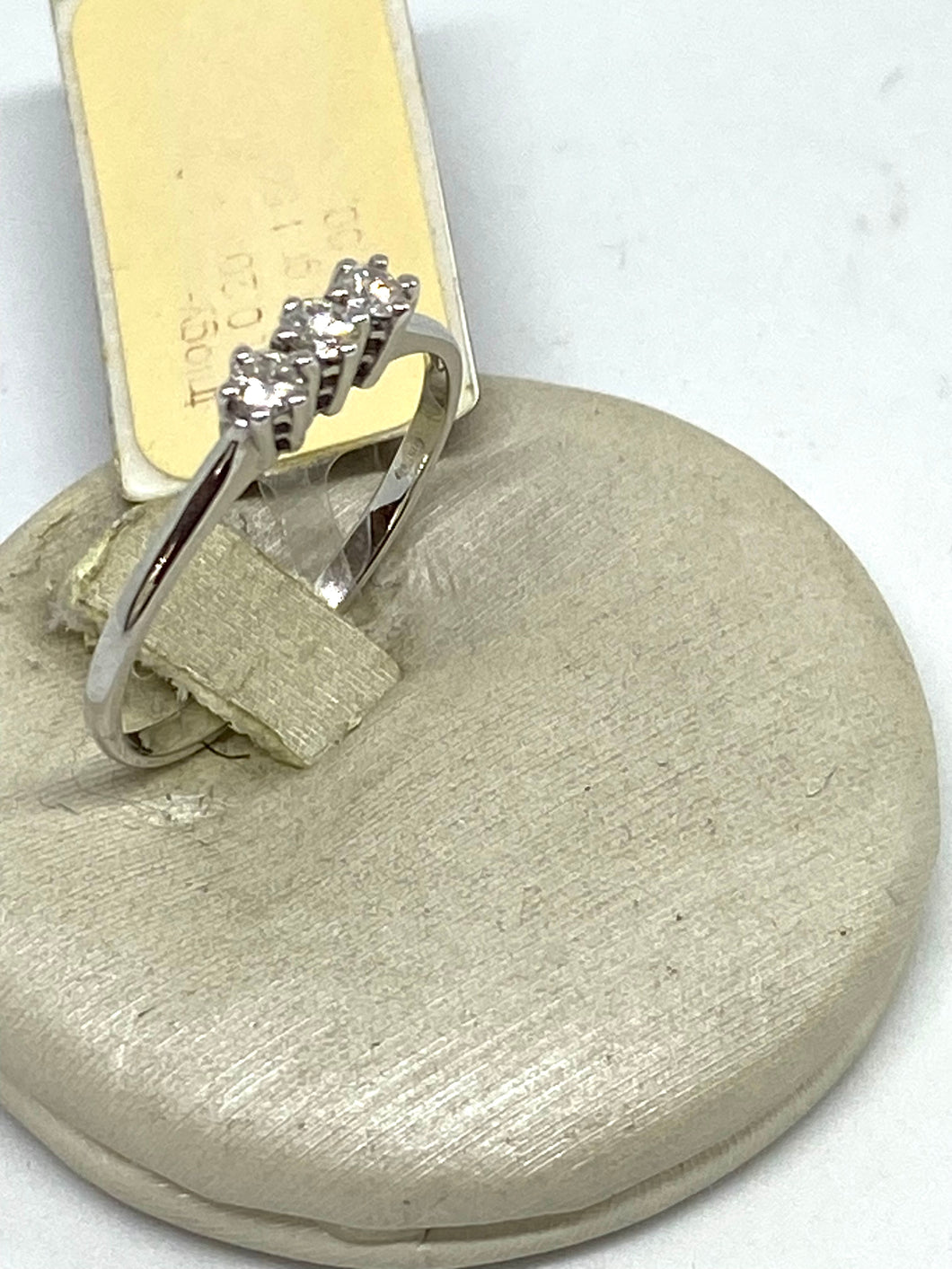 Anello in Oro 18kt con Diamanti